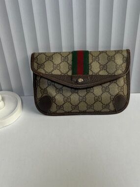 Firm | Authentic Gucci GG Web Sherry line clutch Vintage